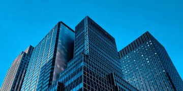 Commercial & Strategic Advisory